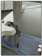 Photo 4, Mast and halyard jammer arrangement